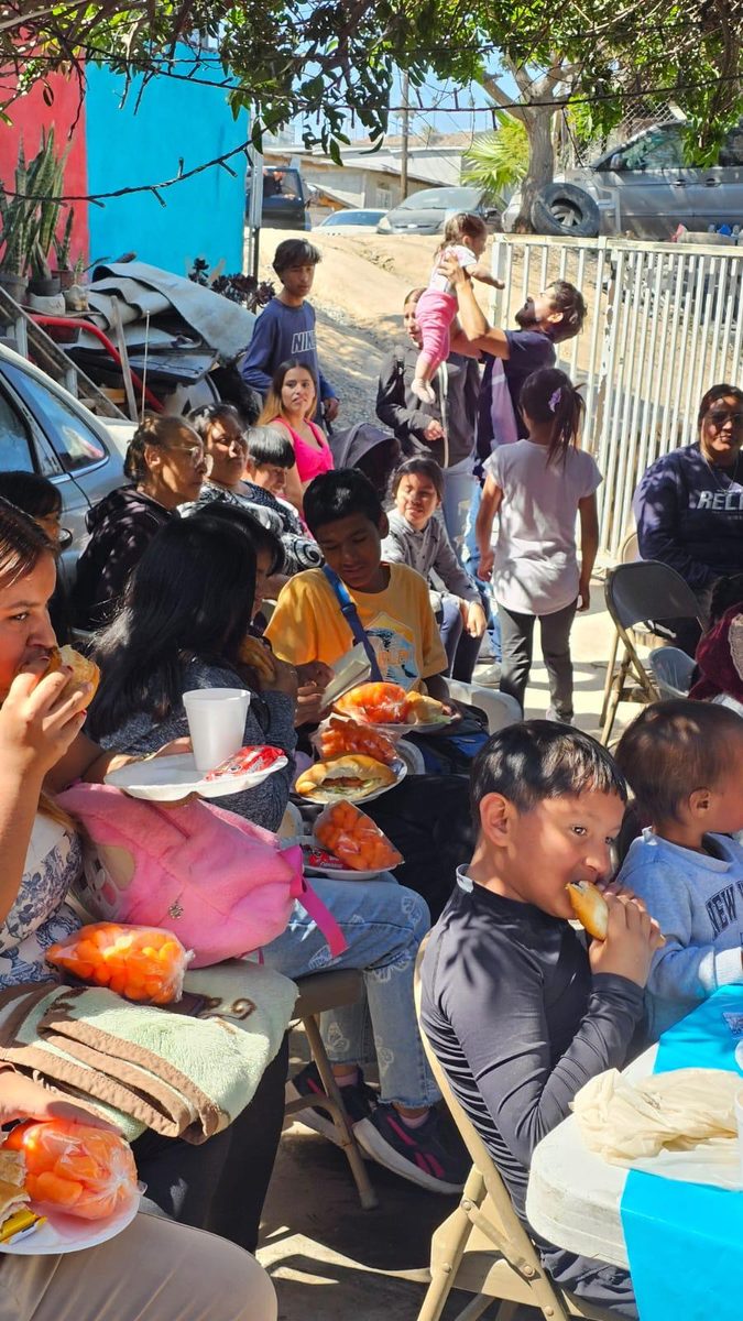 Río de Agua Viva community outreach